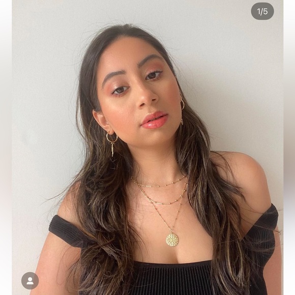 Stunning Ana Luisa necklace - Picture 3 of 3